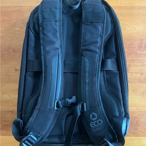 Targus Backpack - Picture 5 of 15